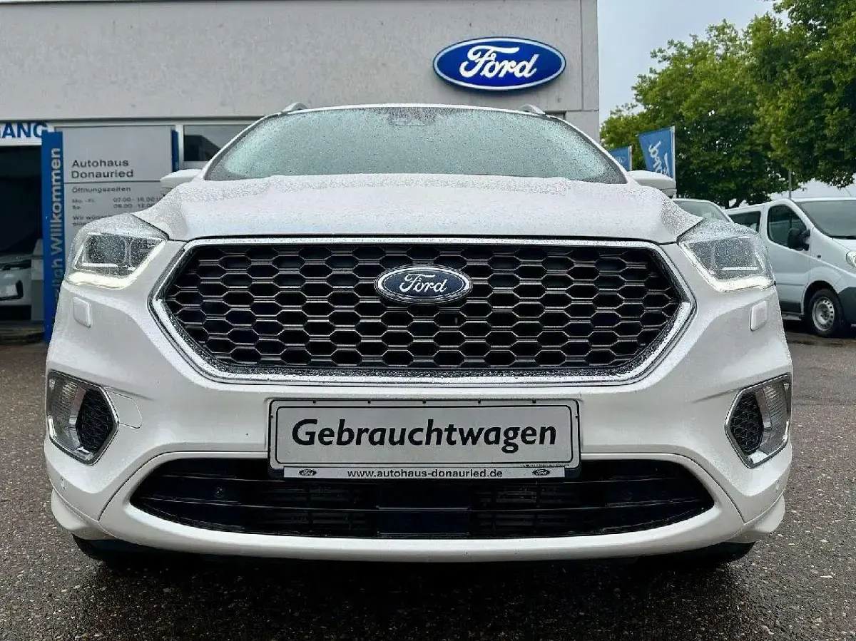 Gebraucht Ford Kuga Vignale 179 PS (131 kW) 2019 Arktisweiß (metallic) SUV