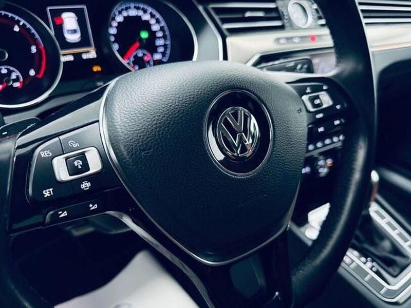 Gebraucht VW Arteon Elegance 190 PS (139 kW) 2019 Grau Kleinwagen