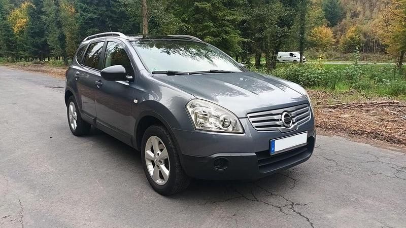 Grau Gebraucht 2009 Nissan Qashqai +2 Visia SUV | 3.500 € (Superpreis) - Bild 1/4