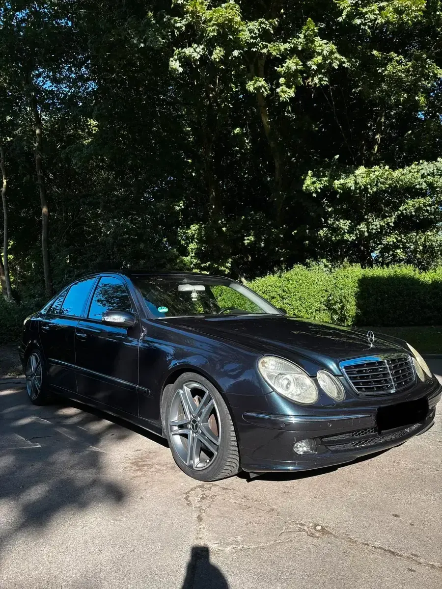 Gebraucht Mercedes E500 306 PS (225 kW) 2003 Limousine