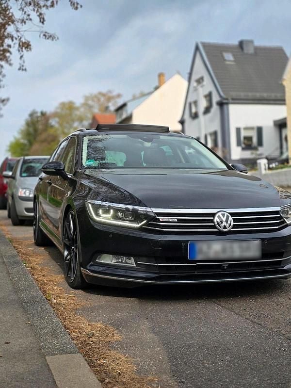Gebraucht VW Passat Highline 240 PS (176 kW) 2015 Schwarz Kombi