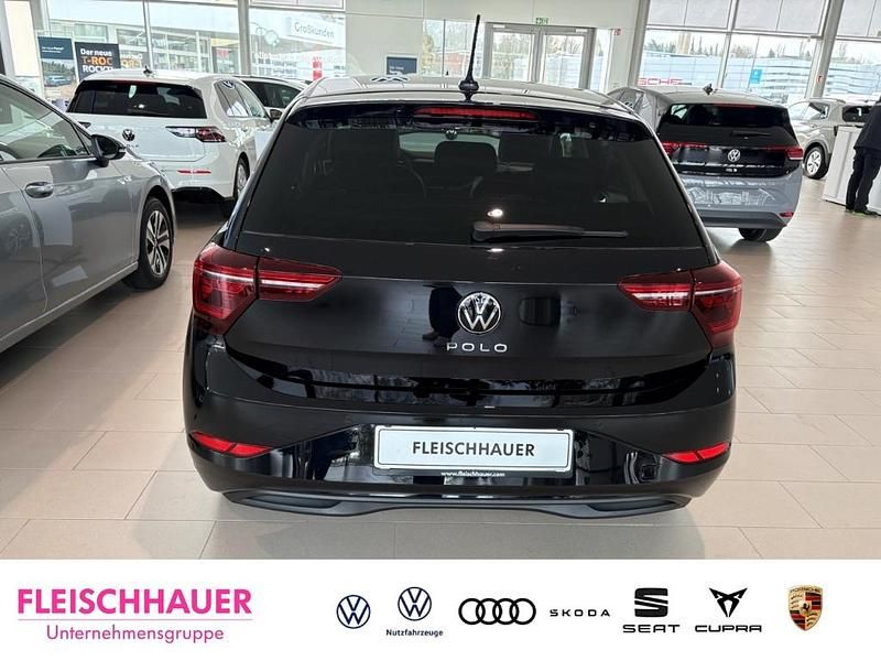 Neu VW Polo Life 116 PS (85 kW) 2026 Schwarz Kleinwagen
