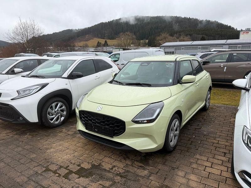Gebraucht Suzuki Swift Comfort 83 PS (61 kW) 2025 Gelb Kleinwagen