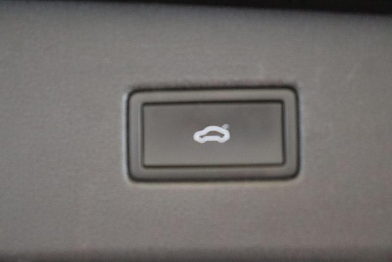 Gebraucht VW Tiguan Style 150 PS (110 kW) 2022 Schwarz SUV