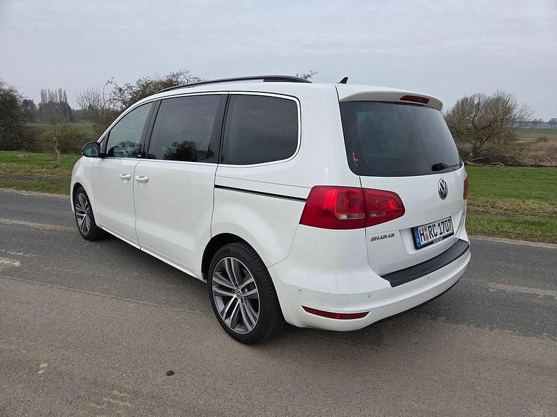 Gebraucht VW Sharan 140 PS (102 kW) 2012 Schwarz Van / Kleinbus