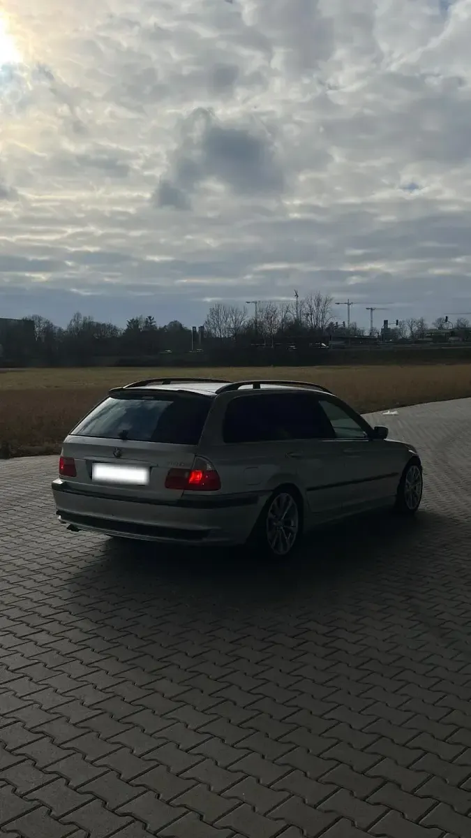 Gebraucht BMW 330 184 PS (135 kW) 2000 Silber Kombi