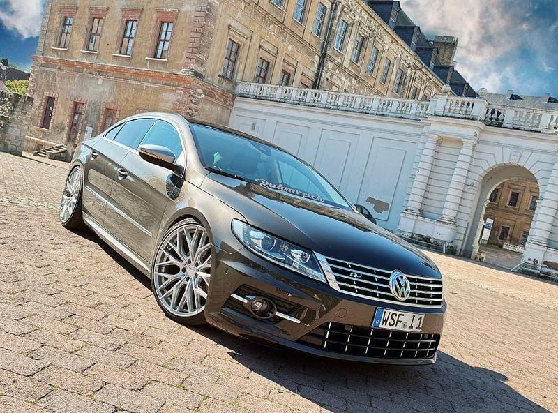 Braun Gebraucht 2013 VW CC R-line Limousine | 22.000 € - Bild 1/4