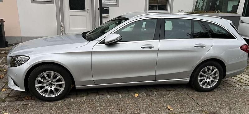 Silber Gebraucht 2020 Mercedes C180 Kombi | 26.500 € (Guter Preis) - Bild 1/4