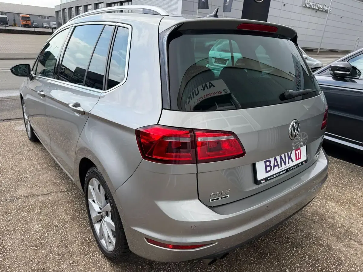 Gebraucht VW Golf Sportsvan Highline 150 PS (110 kW) 2017 Silber Van / Kleinbus