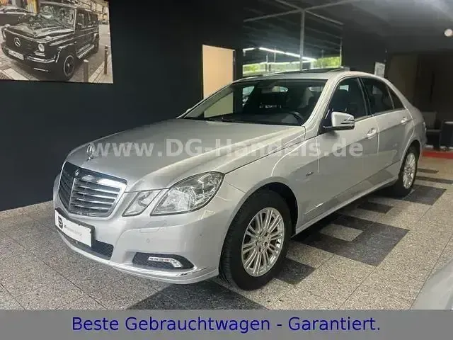Gebraucht Mercedes E200 184 PS (135 kW) 2009 Andere Limousine
