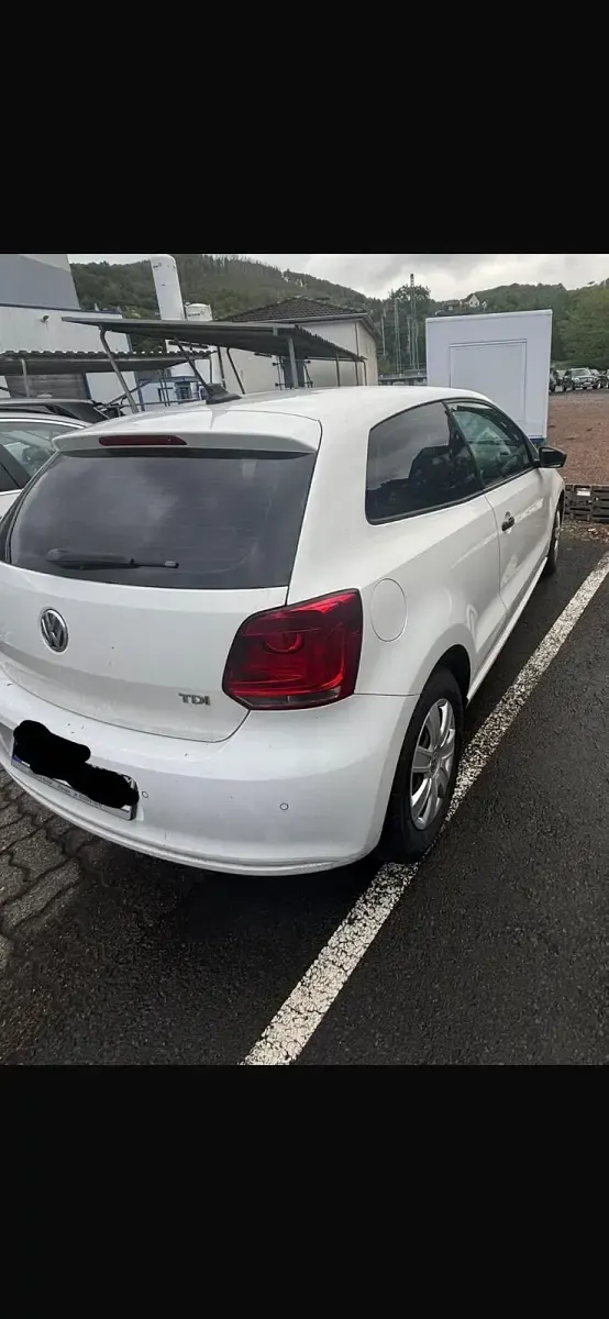 Gebraucht VW Polo 75 PS (55 kW) 2011 Weiß Kleinwagen