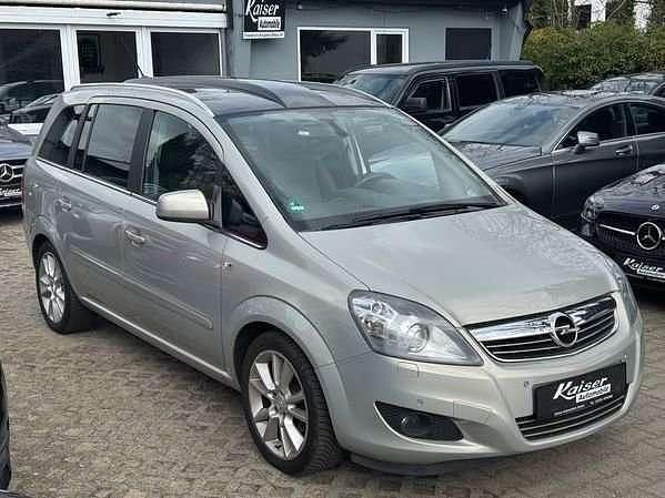 Gebraucht Opel Zafira Innovation 140 PS (102 kW) 2010 Pannacotta Van / Kleinbus