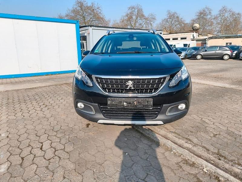 Gebraucht Peugeot 2008 Allure 131 PS (96 kW) 2019 Lackierung schwarz perla nera/ SUV