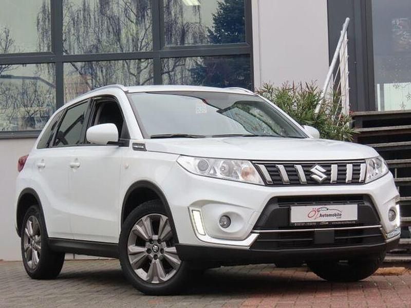 Weiß Gebraucht 2018 Suzuki Vitara SUV | 12.900 € (Fairer Preis) - Bild 1/4