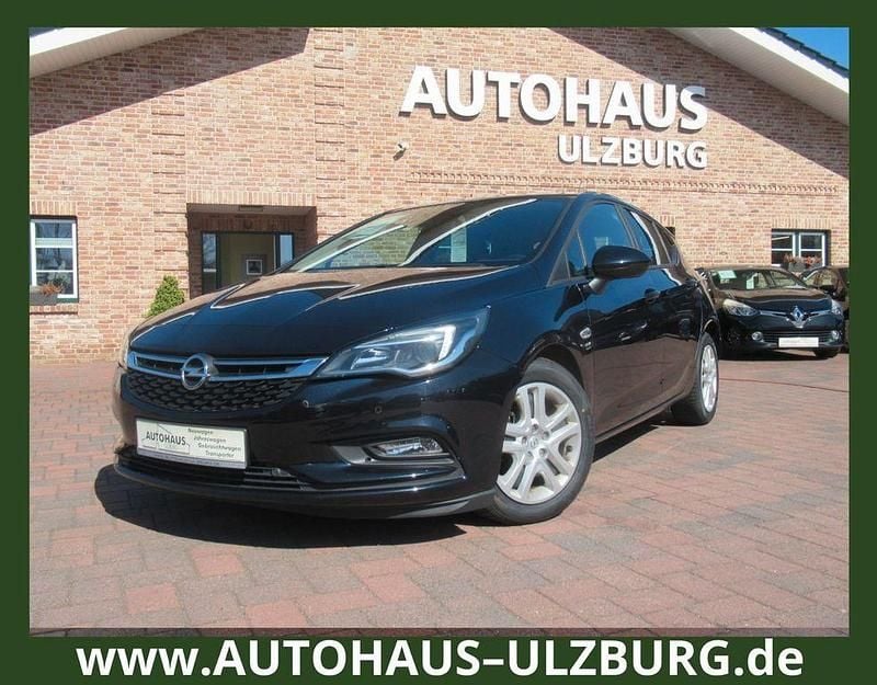 Second-hand Opel Astra Active 110 CP (80 kW) 2018 Albastru Berlinǎ