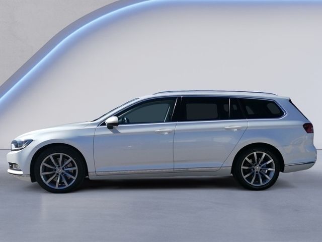 Gebraucht VW Passat Highline 239 PS (175 kW) 2019 Weiß Kombi