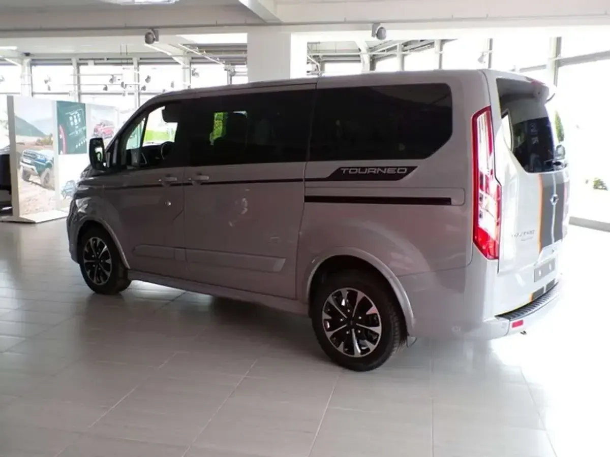 Gebraucht Ford Tourneo Custom Sport 170 PS (125 kW) 2023 Grau Van