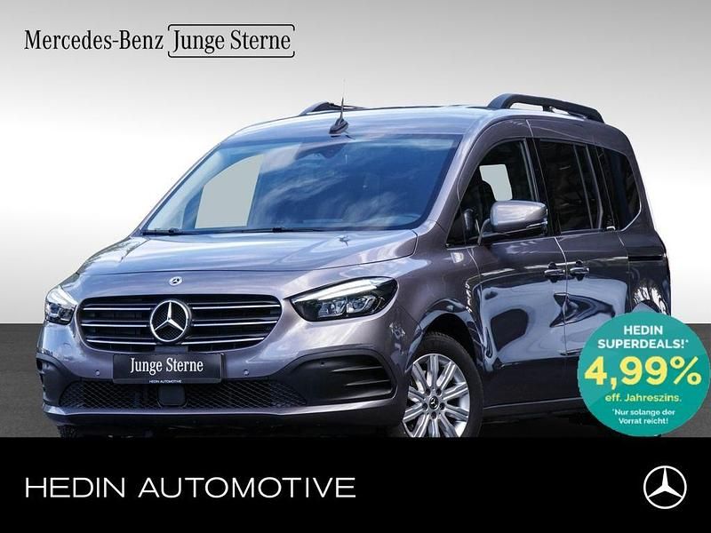 Grau Gebraucht 2024 Mercedes T180 Progressive Van / Kleinbus | 29.750 € (Fairer Preis) - Bild 1/4