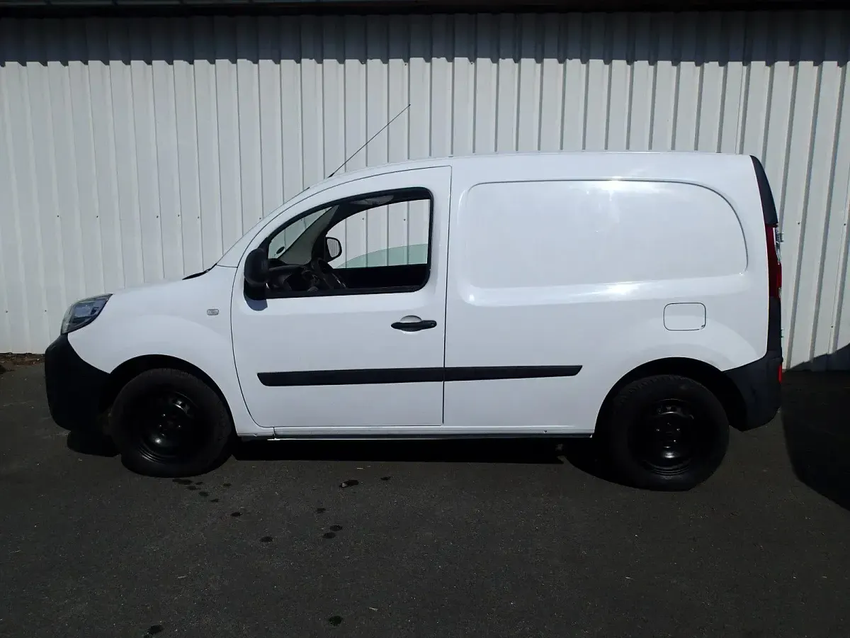 Gebraucht Renault Kangoo Authentique 75 PS (55 kW) 2016 Van / Kleinbus