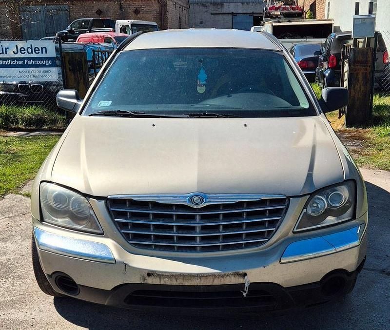 Second-hand Chrysler Pacifica 253 CP (186 kW) 2006 Auriu SUV