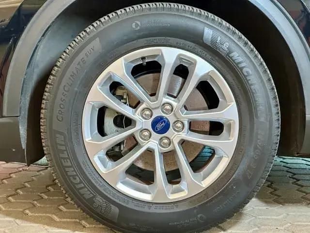 Gebraucht Ford Kuga Titanium 152 PS (111 kW) 2022 Schwarz SUV