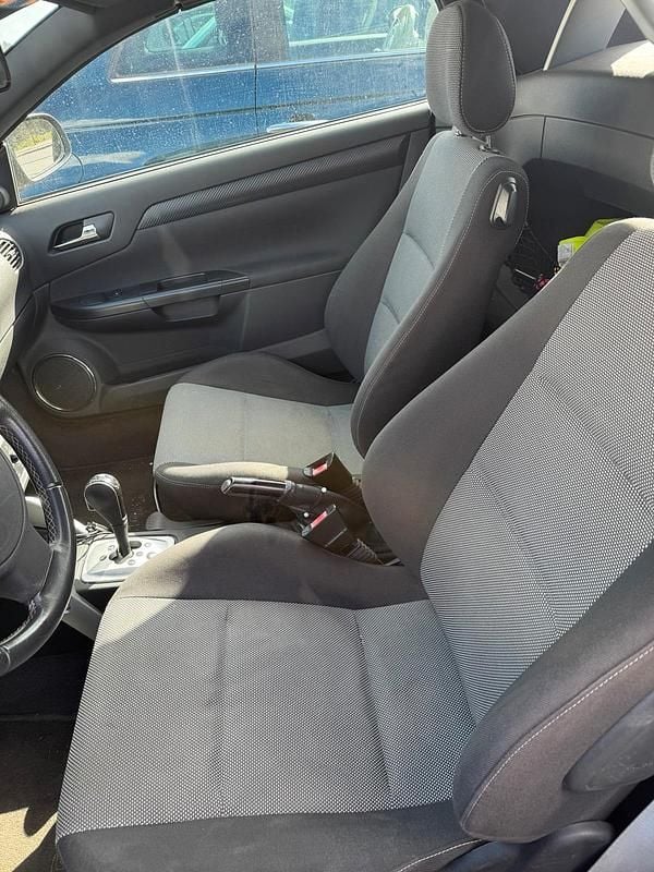 Gebraucht Opel Tigra 90 PS (66 kW) 2005 Schwarz Cabrio