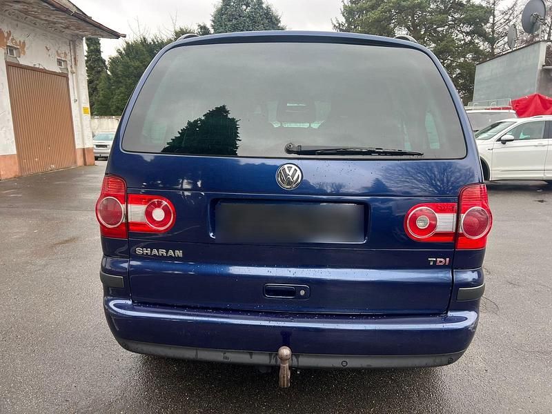 Gebraucht VW Sharan 130 PS (95 kW) 2004 Blau Van / Kleinbus