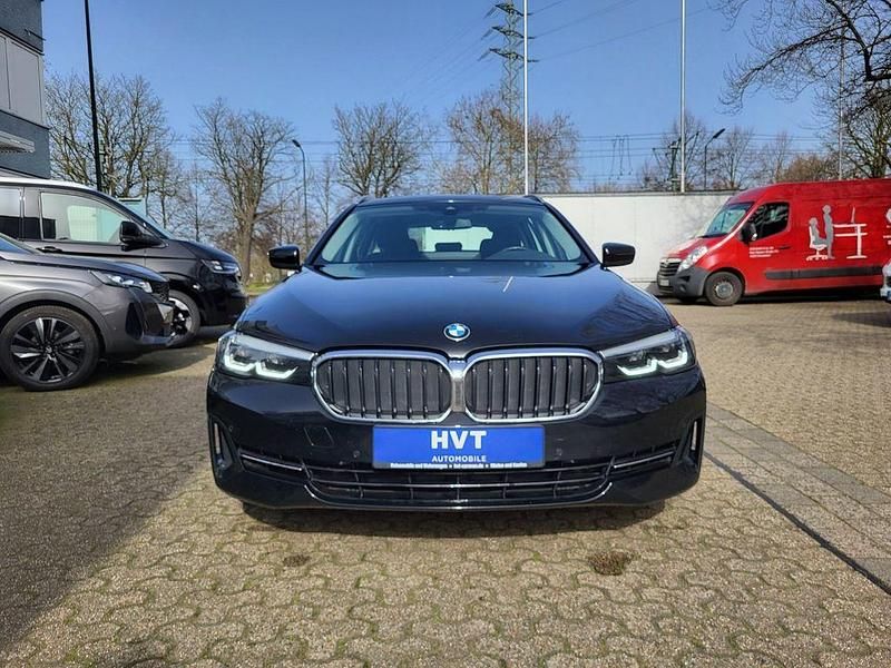 Gebraucht BMW 520 190 PS (139 kW) 2022 Schwarz Kombi