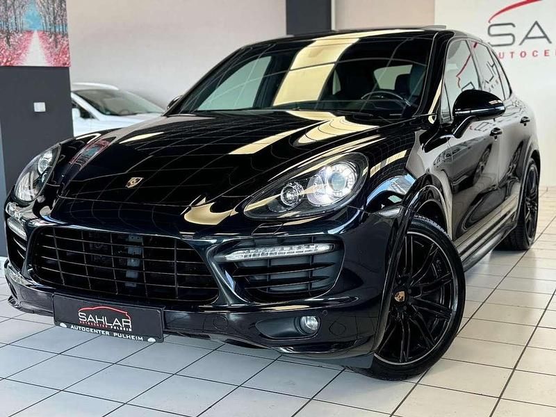 Tiefschwarzmetallic Gebraucht 2013 Porsche Cayenne SUV | 29.499 € (Fairer Preis) - Bild 1/4