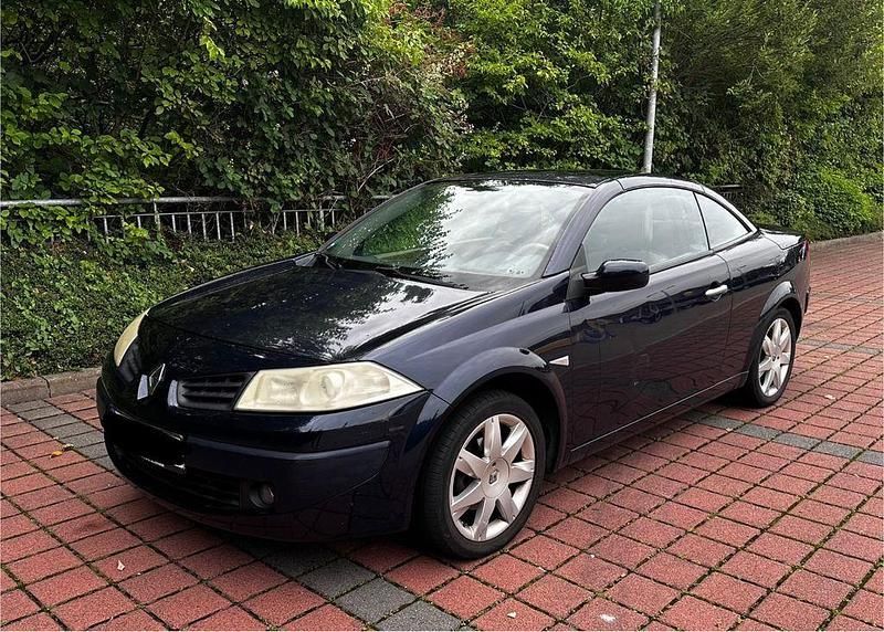 Blau Gebraucht 2007 Renault Mégane Cabriolet Dynamique Cabrio | 1.299 € (Superpreis) - Bild 1/4