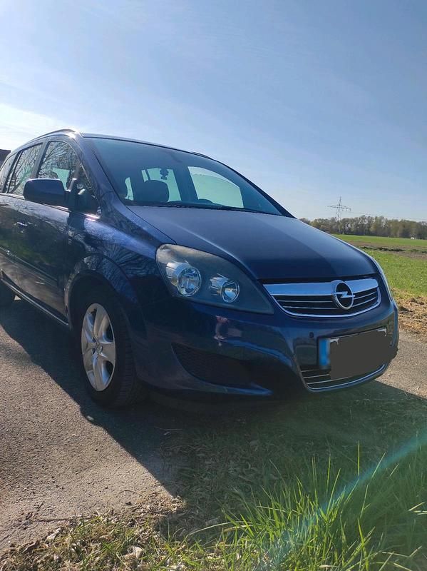 Gebraucht Opel Zafira 110 PS (80 kW) 2010 Blau Van / Kleinbus
