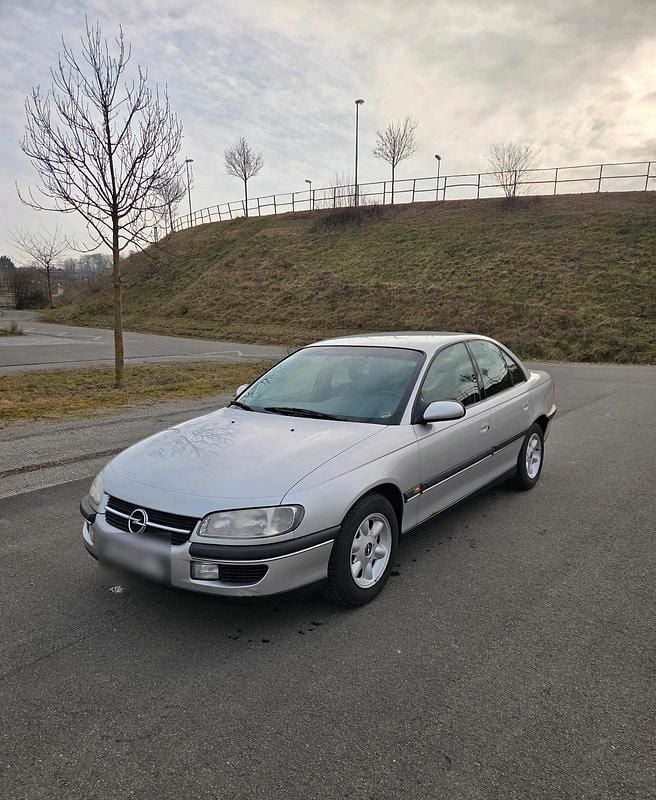 Gebraucht Opel Omega 170 PS (125 kW) 1996 Silber Limousine
