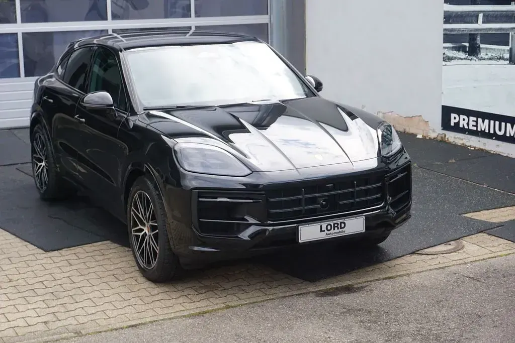 Gebraucht Porsche Cayenne Black Edition 470 PS (345 kW) 2026 Schwarz SUV