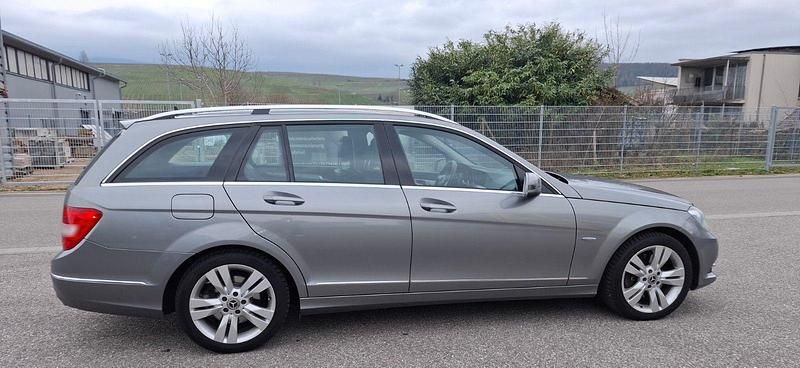Gebraucht Mercedes C350 231 PS (169 kW) 2011 Grau Kombi