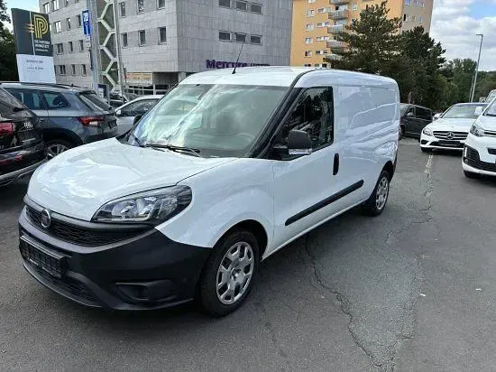 Gebraucht Fiat Doblò Basis 101 PS (74 kW) 2022 Colore esterno (weiß) Van / Kleinbus