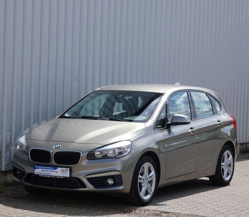 Silber Gebraucht 2015 BMW 225 Active Tourer Performance Van / Kleinbus | 15.480 € (Fairer Preis) - Bild 1/4