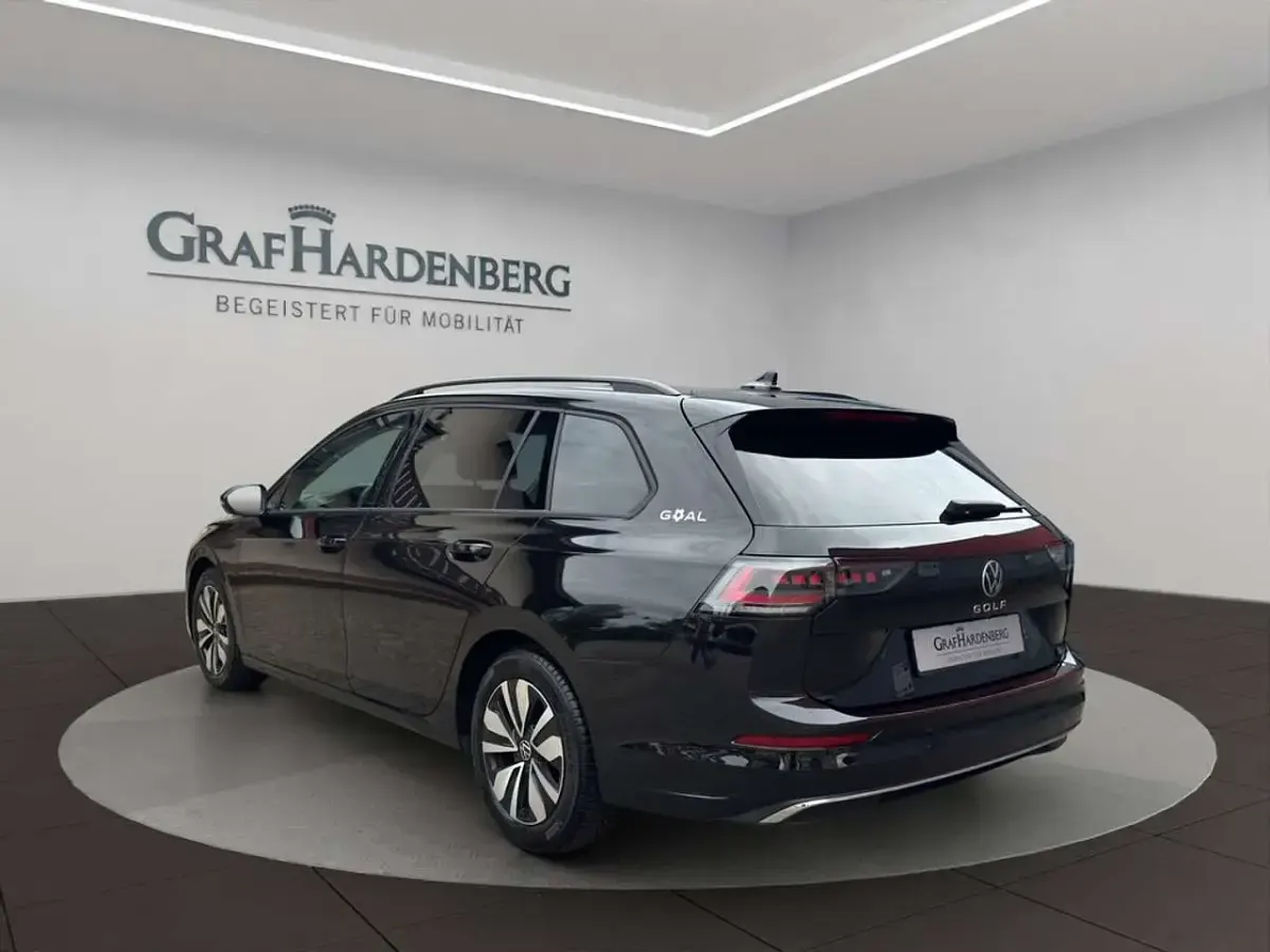 Gebraucht VW Golf VIII Goal 150 PS (110 kW) 2025 Schwarz Kombi