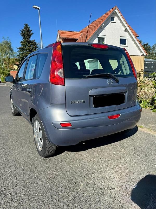 Second-hand Nissan Note 110 CP (80 kW) 2007 Albastru Hatchback