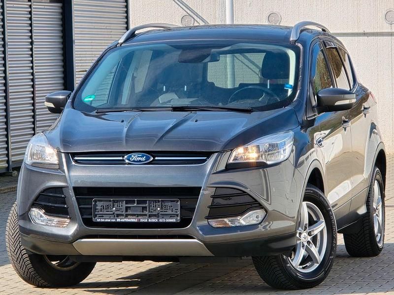 Gebraucht Ford Kuga Titanium 150 PS (110 kW) 2016 Grau SUV