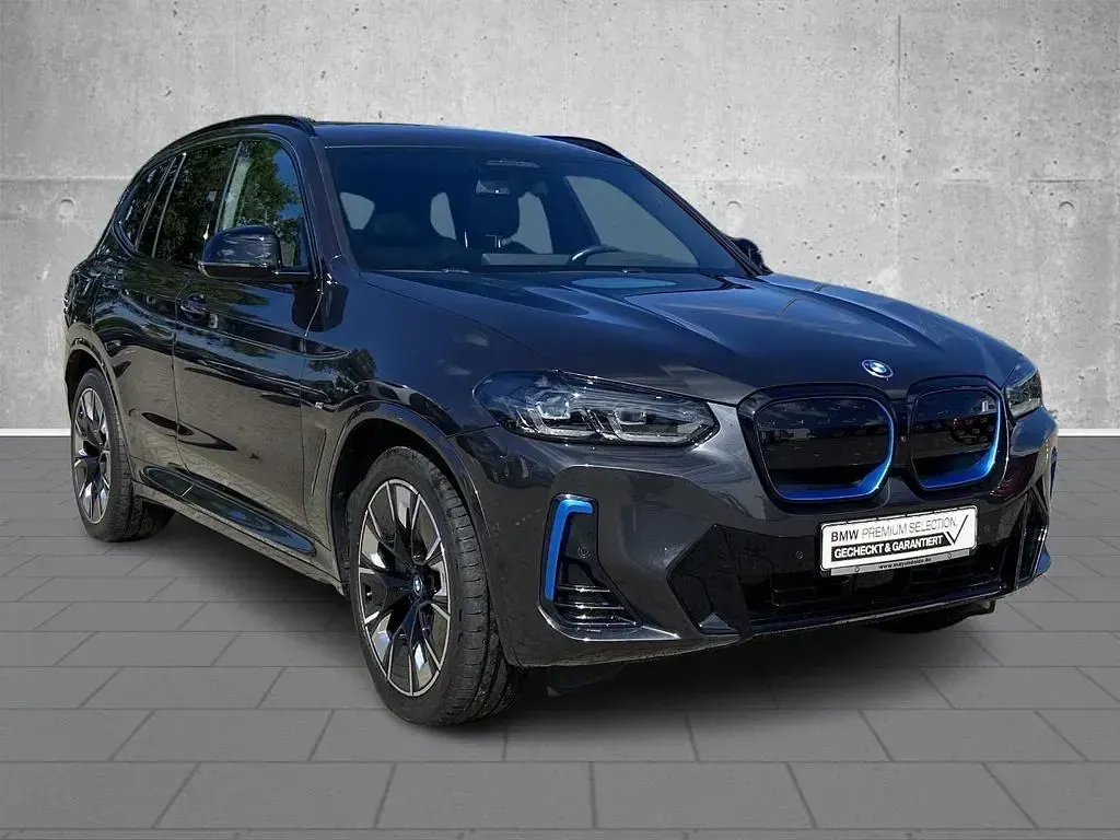 Gebraucht BMW iX3 Shadowline 210 kW (286 PS) 2023 Grau SUV