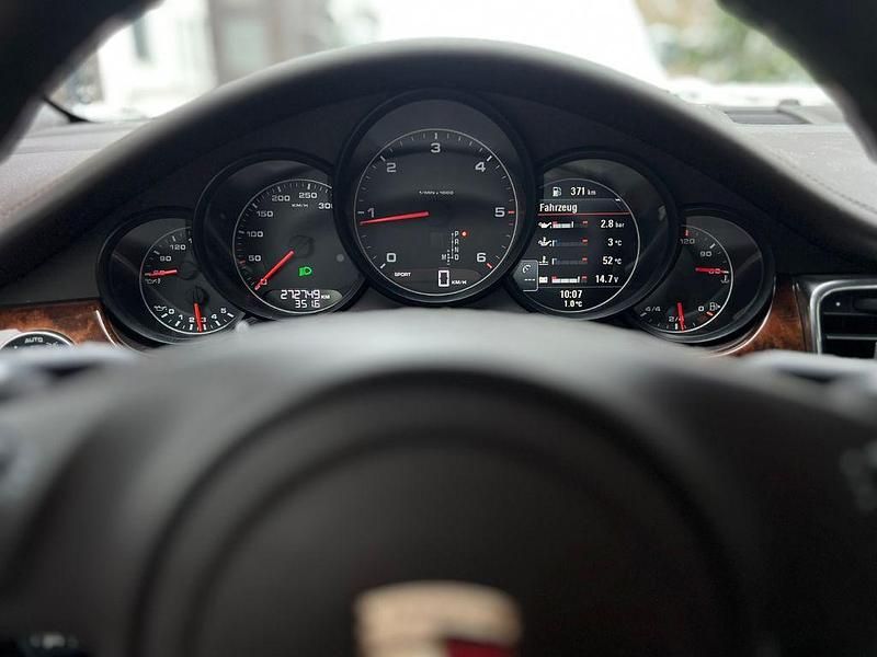 Gebraucht Porsche Panamera 250 PS (183 kW) 2012 Silber Kleinwagen