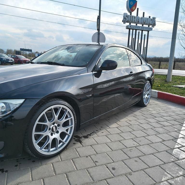 Gebraucht BMW 335 Exclusive 286 PS (210 kW) 2011 Schwarz Coupé