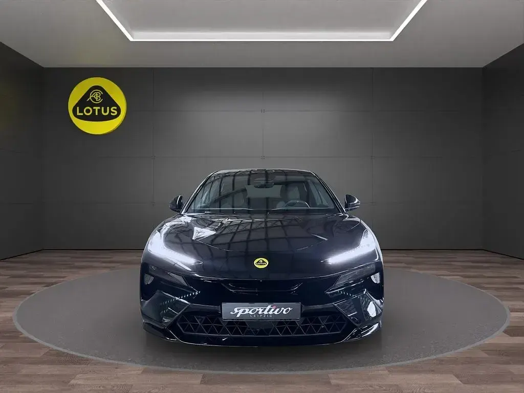 Gebraucht Lotus Eletre 450 kW (612 PS) 2024 Stellar black SUV