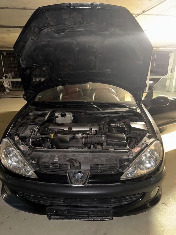 Schwarz Gebraucht 2001 Peugeot 206 CC Cabrio | 999 € (Guter Preis) - Bild 1/4