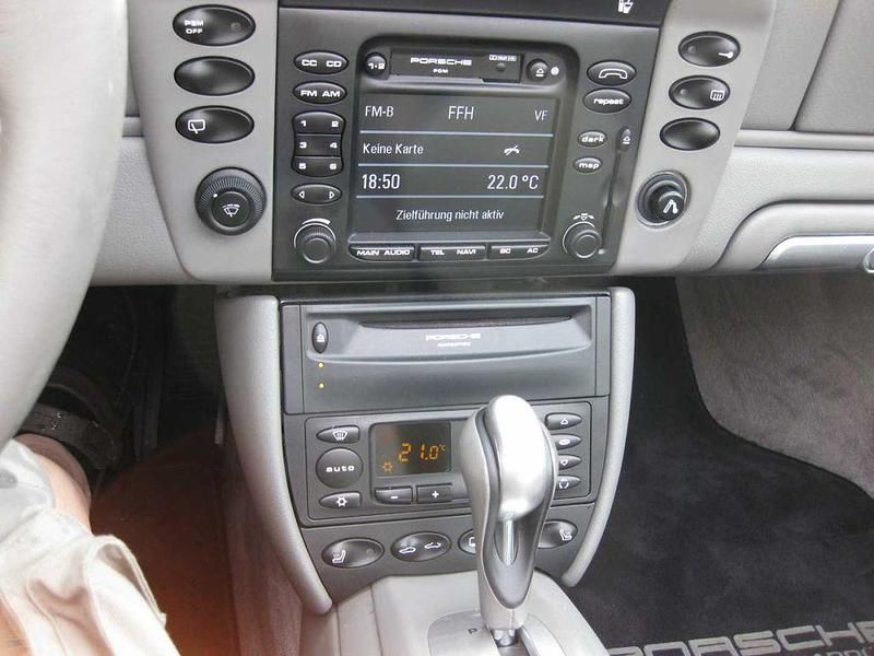 Gebraucht Porsche 996 320 PS (235 kW) 2002 Blau (metallic) Cabrio