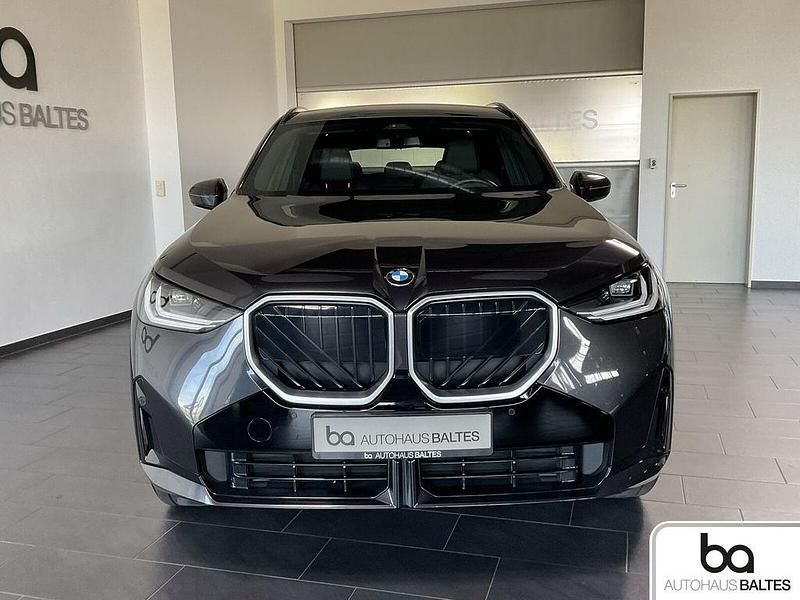 Gebraucht BMW X3 M Sport 208 PS (152 kW) 2025 Sophistograu met. SUV