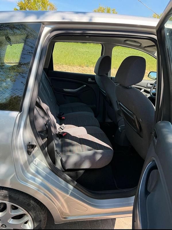 Gebraucht Ford C-MAX 101 PS (74 kW) 2007 Silber Van / Kleinbus