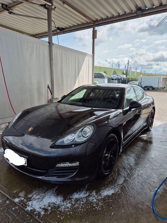 Schwarz Gebraucht 2010 Porsche Panamera 4S Limousine | 25.500 € (Fairer Preis) - Bild 1/4