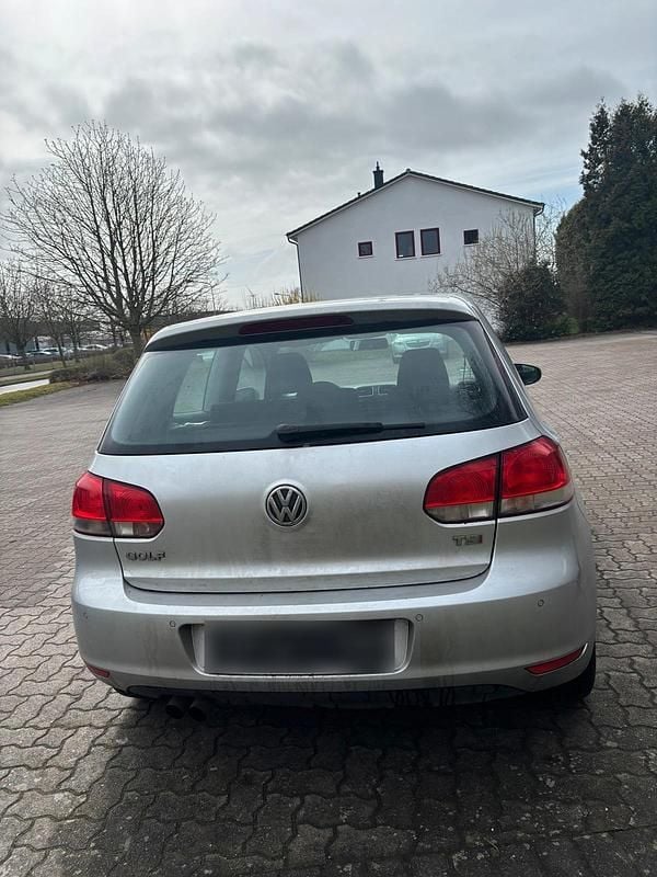 Gebraucht VW Golf VI 122 PS (89 kW) 2009 Silber Kleinwagen