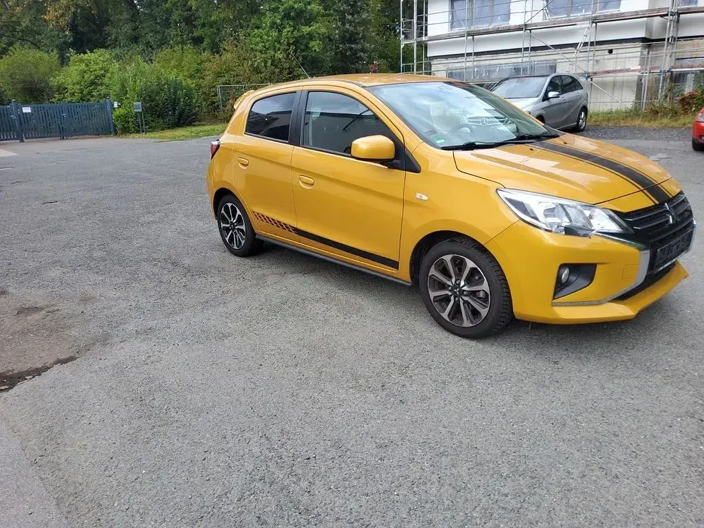 Gebraucht Mitsubishi Space Star Select+ 71 PS (52 kW) 2023 Gelb Kleinwagen